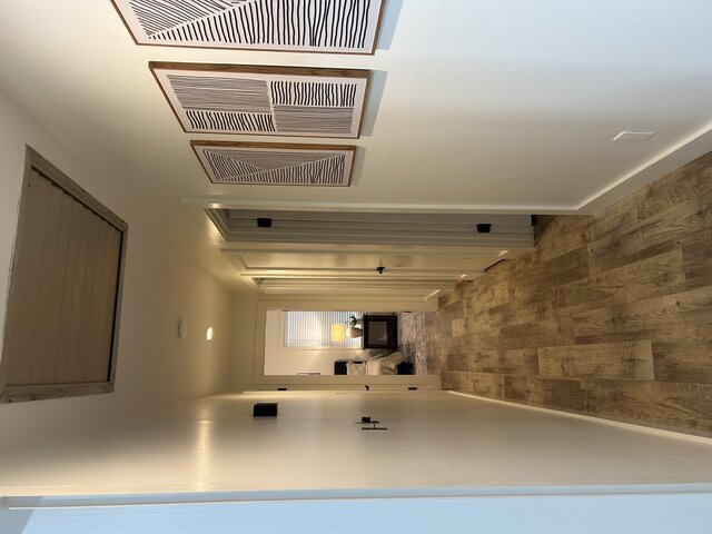 Image 8 for 6012) Crown Jewel