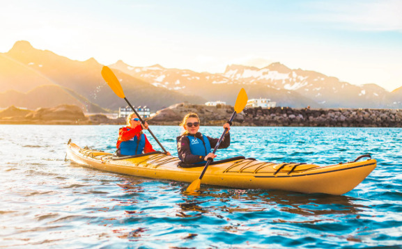 Image 1 for A) Kayak
