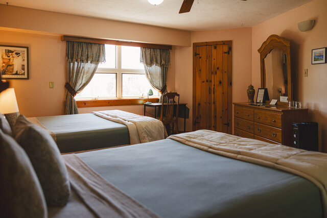 Image 12 for The Lodge at Yew Mountain Center