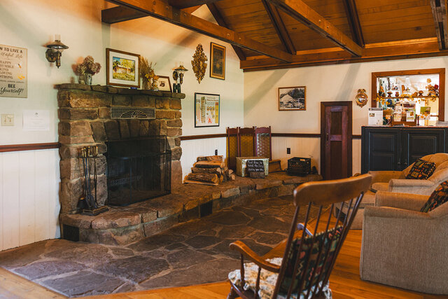 Image 5 for The Lodge at Yew Mountain Center