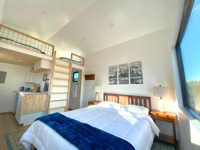 Image 3 for Classic Cabin Studio with 1 Queen & 2-3 Twins