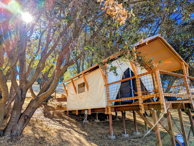 Image 9 for Premium Tent with 1 Queen