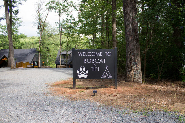 Image 22 for "Bobcat" Cabin at Lake Darbonne