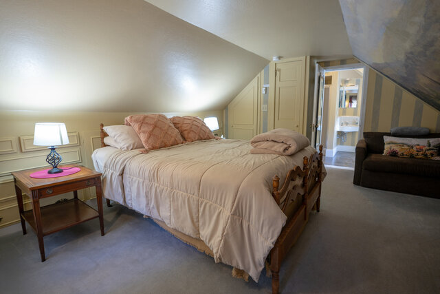 Image 7 for Florence Room