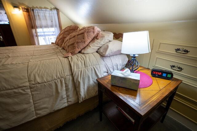 Image 8 for Florence Room