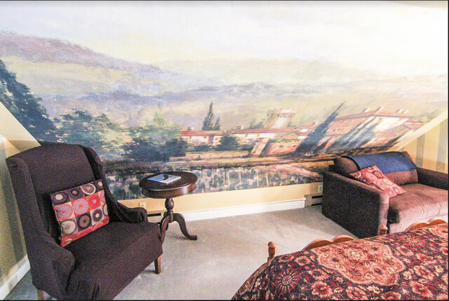 Image 4 for Florence Room