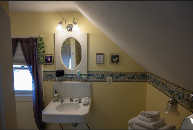 Image 3 for The English Garden Room