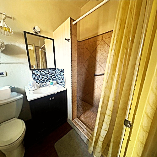 Image 4 for #6  Mountain View Room