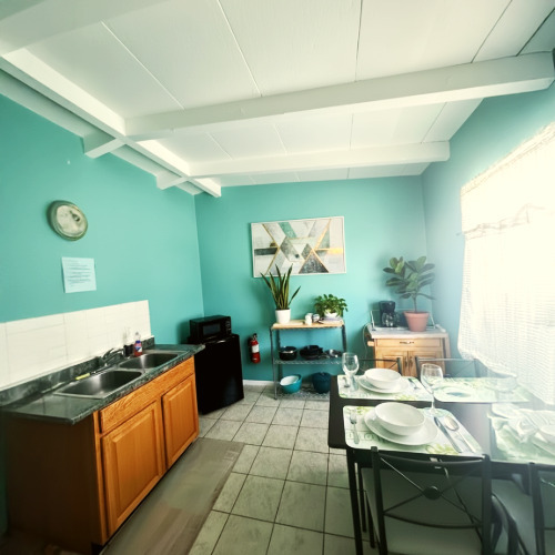 Image 5 for #6B Mountain View Room W/Kitchen
