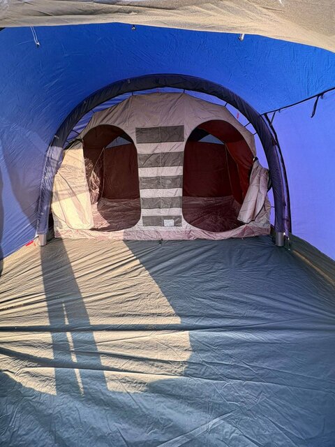 Image 3 for Pre-pitched ready tent 4-6 man
