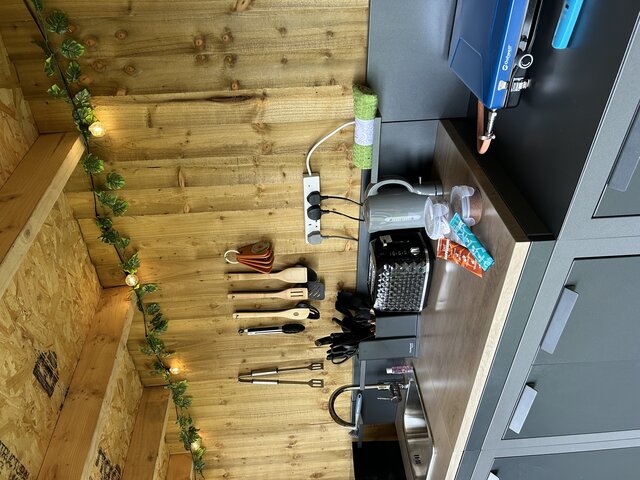 Image 11 for Winter Stargazing pitch with Hot Tub & Kitchen