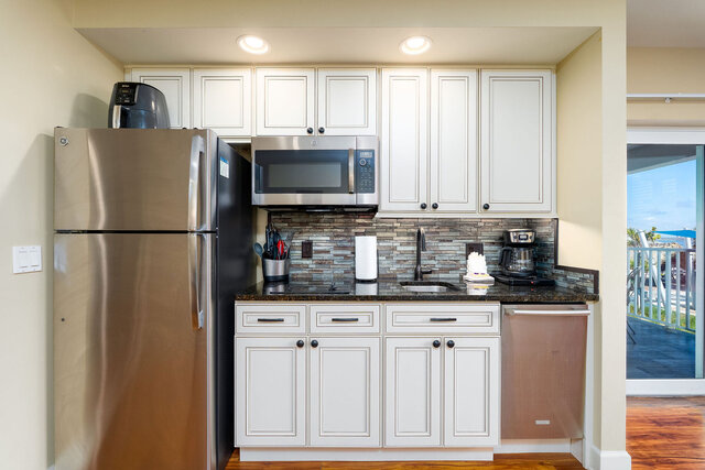 Image 3 for Harbour House at the Inn #206