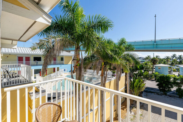 Image 11 for Harbour House at the Inn #315