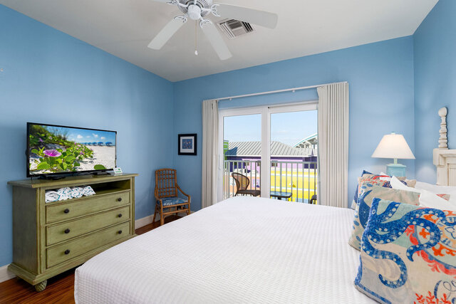 Image 2 for Harbour House at the Inn #311