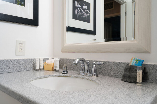 Image 9 for Harbour House at the Inn #207