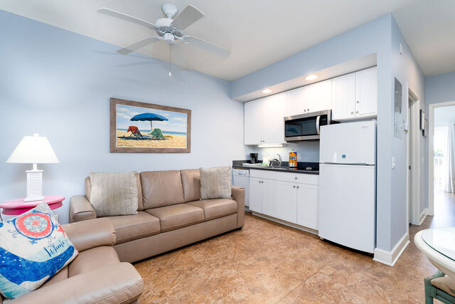 Image 2 for Harbour House at the Inn #315