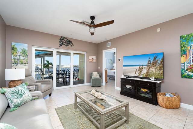 Image 24 for Harbour House at the Inn #312