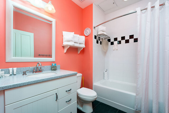 Image 8 for Harbour House at the Inn #311