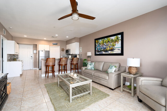 Image 5 for Harbour House at the Inn #312