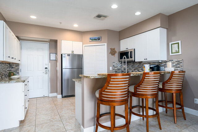 Image 7 for Harbour House at the Inn #312