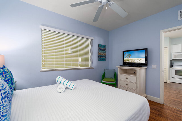 Image 18 for Harbour House at the Inn #303