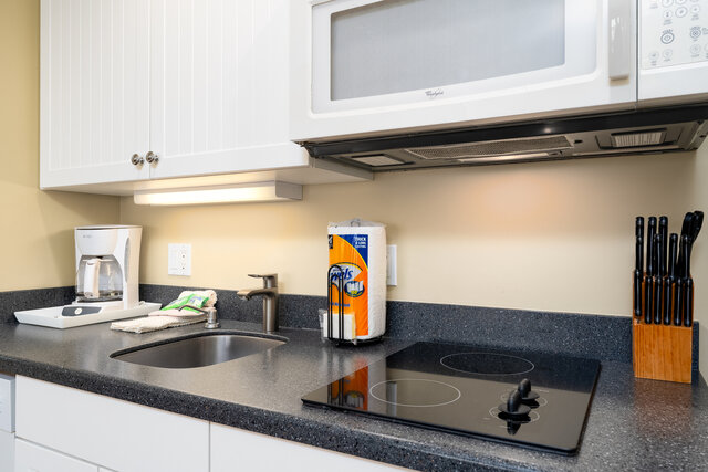 Image 2 for Harbour House at the Inn #308