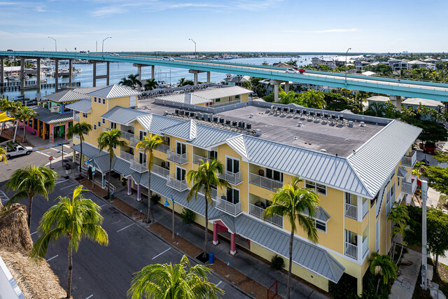 Image 12 for Harbour House at the Inn #210