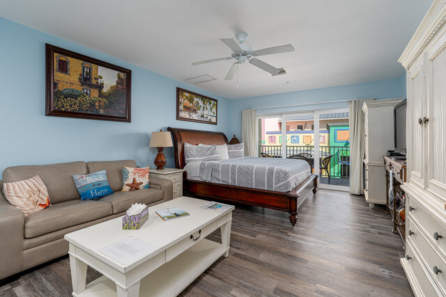 Image 2 for Harbour House at the Inn #210