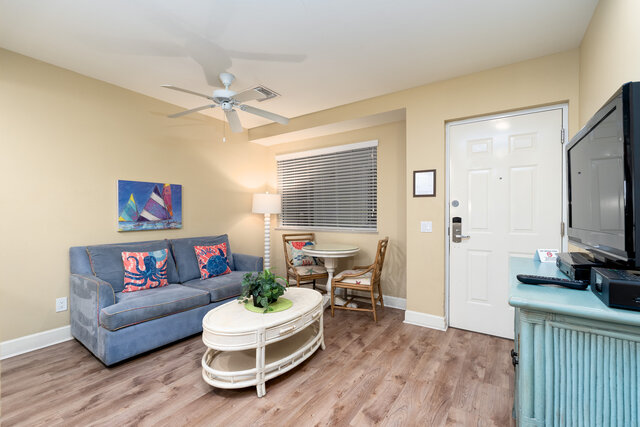 Image 19 for Harbour House at the Inn #213