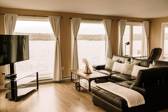 Image 3 for Harbourview King Suite