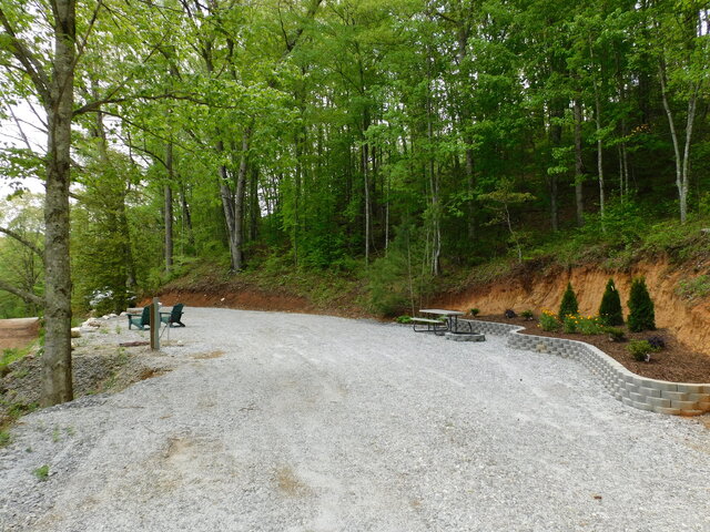 Image 12 for White Rock (Site #9) Standard Site