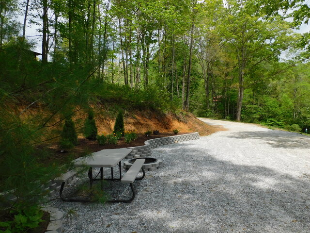 Image 1 for White Rock (Site #9) Standard Site