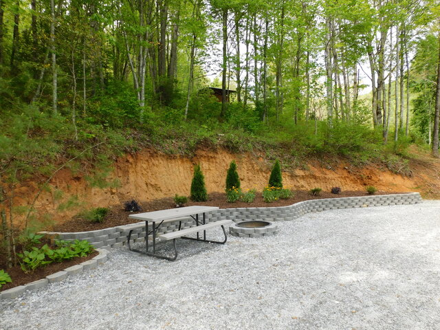 Image 13 for White Rock (Site #9) Standard Site