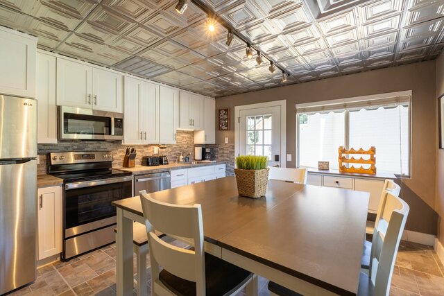 Image 5 for She Shed