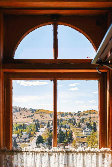 Image 8 for 16) Classic Queen Room; 3rd Floor