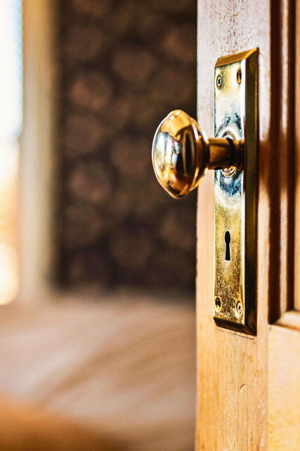 Image 4 for 18) Classic King Room; 3rd Floor