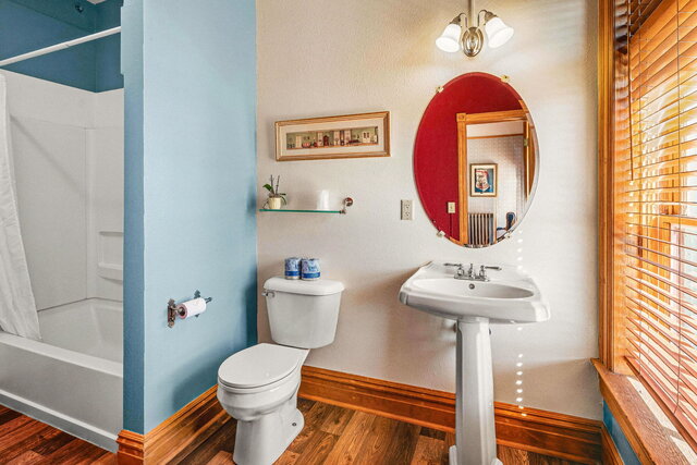 Image 11 for 14) Classic Queen Room; 3rd Floor