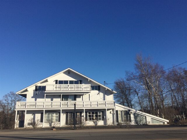 Image 5 for Queen Suite