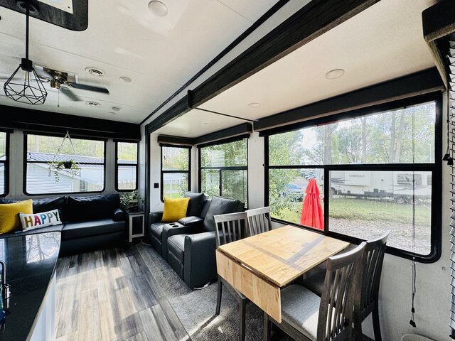 Image 3 for RV | Destination Model Sleeps 6 | No Pets