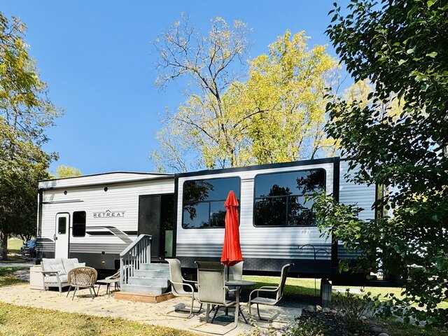 Image 1 for RV | Destination Model Sleeps 6 | No Pets
