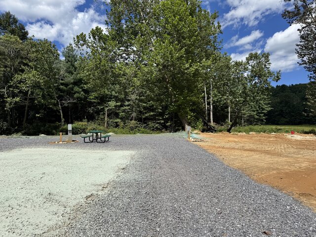 Image 1 for 21) SITE 21 River Side Back In {OLD 23}