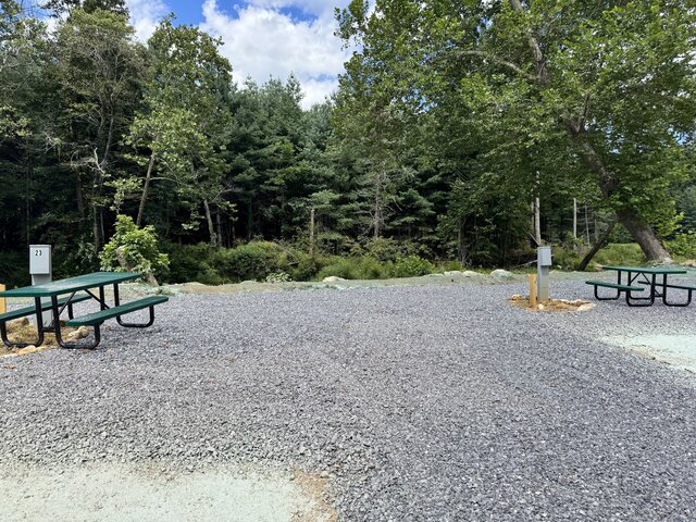 Image 2 for 22) SITE 22 River Side Back In {OLD 24}