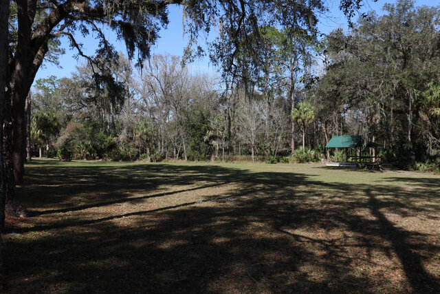 Image 3 for 01)  Stage & Field