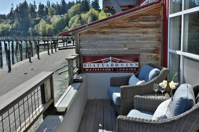 Image 16 for Waterfront Beach Studio 5