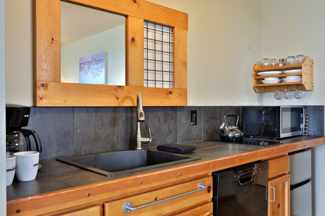 Image 3 for Waterfront Studio 1