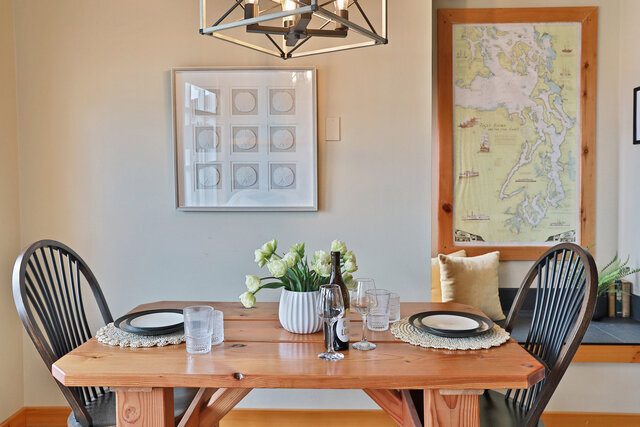 Image 9 for Waterfront Saratoga Passage Studio 3