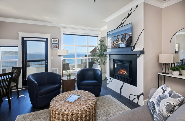 Image 2 for Waterfront Beach Studio 5