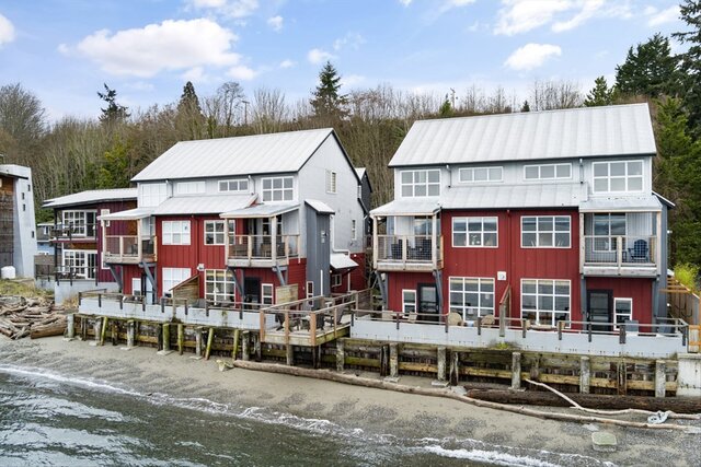 Image 18 for Waterfront Studio 1