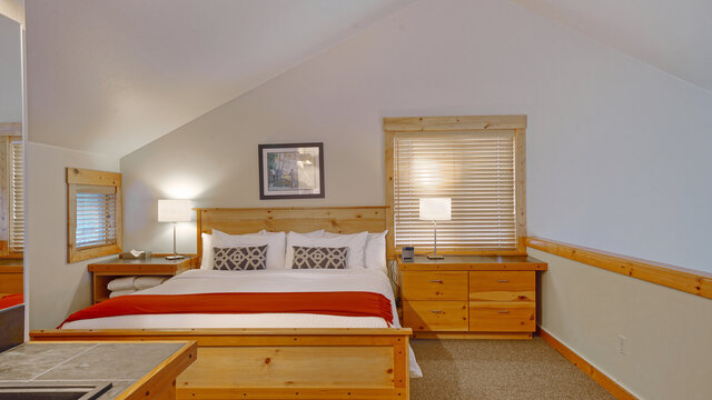 Image 7 for The Sandbar Waterfront Loft 2