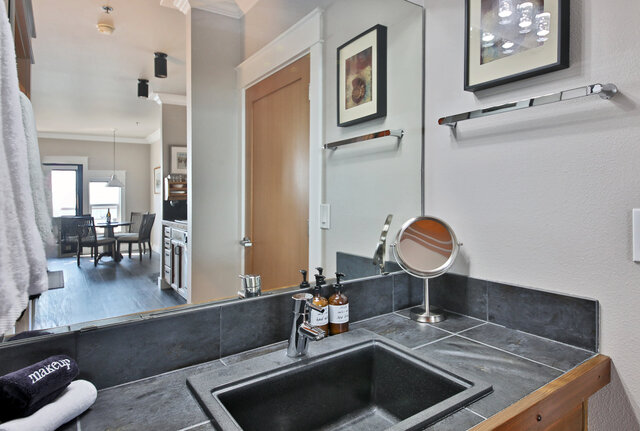 Image 11 for Waterfront Beach Studio 5